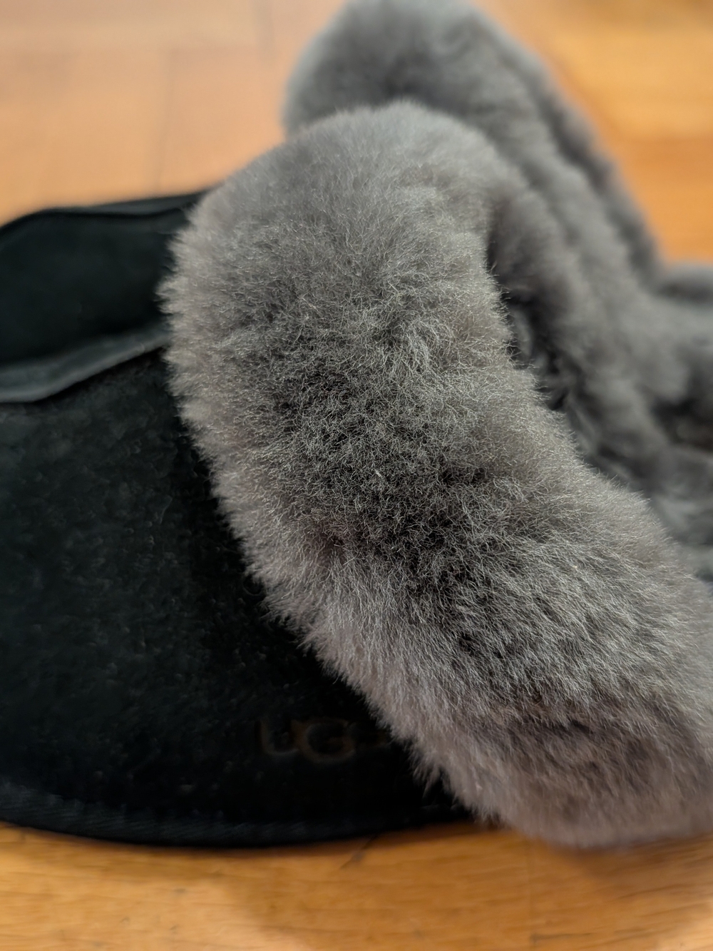 UGG Scuffette Slippers Black Grey Size 8